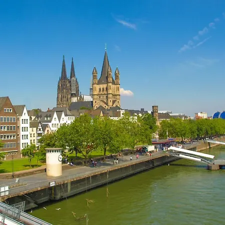 Am Rheingarten * Köln