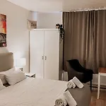 Am Rheingarten Apartment Köln