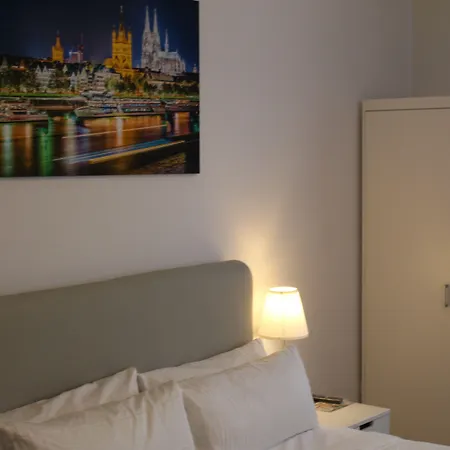 Am Rheingarten Köln